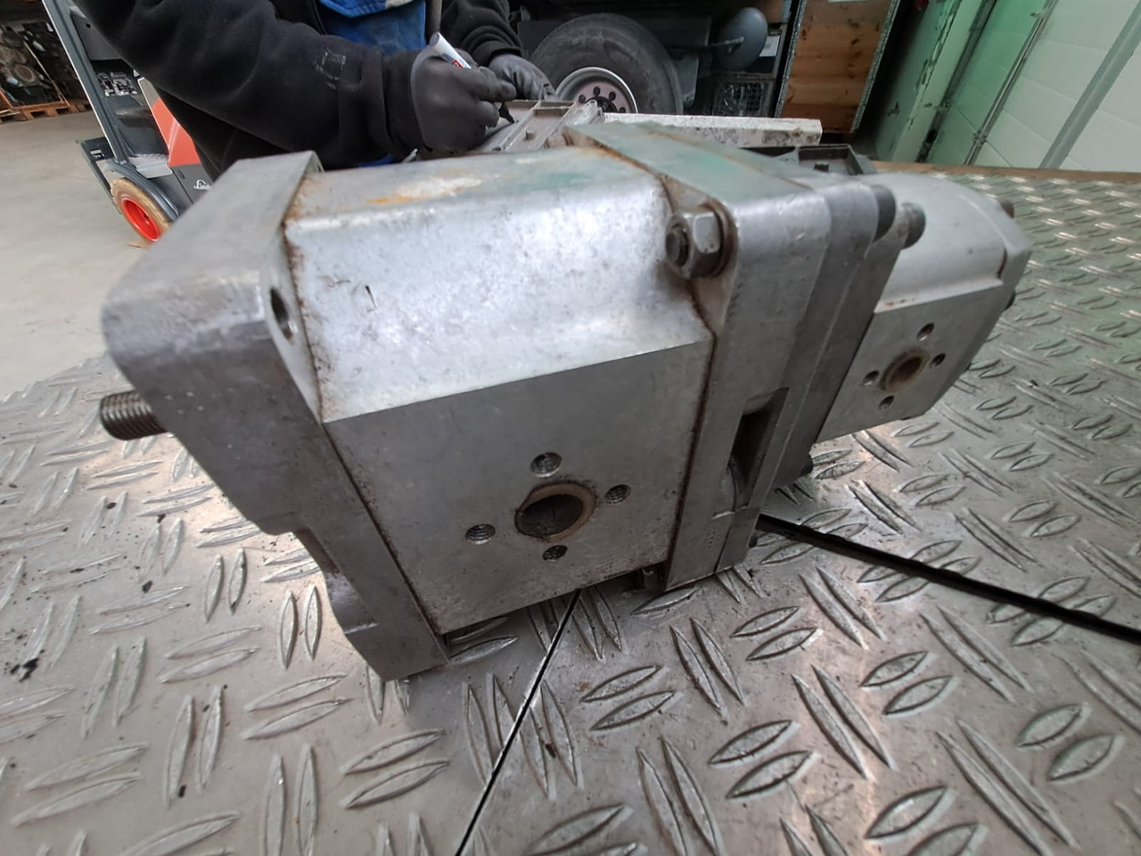 SUNDSTRAND Turolla 200 - Υδραυλική αντλία για Φορτηγό: φωτογραφία 1 SUNDSTRAND Turolla 200 - Υδραυλική αντλία για Φορτηγό: φωτογραφία 1