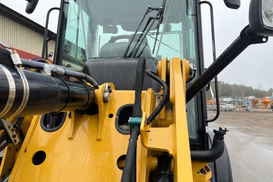 CATERPILLAR 908 M - Ελαστιχοφόρος φορτωτής: φωτογραφία 3 CATERPILLAR 908 M - Ελαστιχοφόρος φορτωτής: φωτογραφία 3