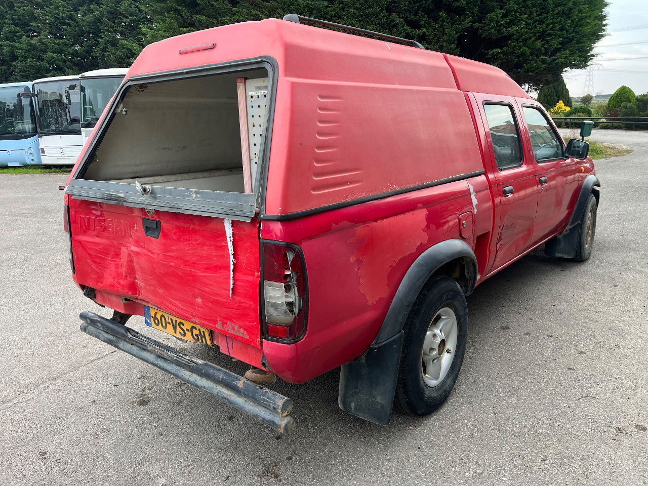 Nissan 4x4 - Ημιφορτηγό: φωτογραφία 3 Nissan 4x4 - Ημιφορτηγό: φωτογραφία 3