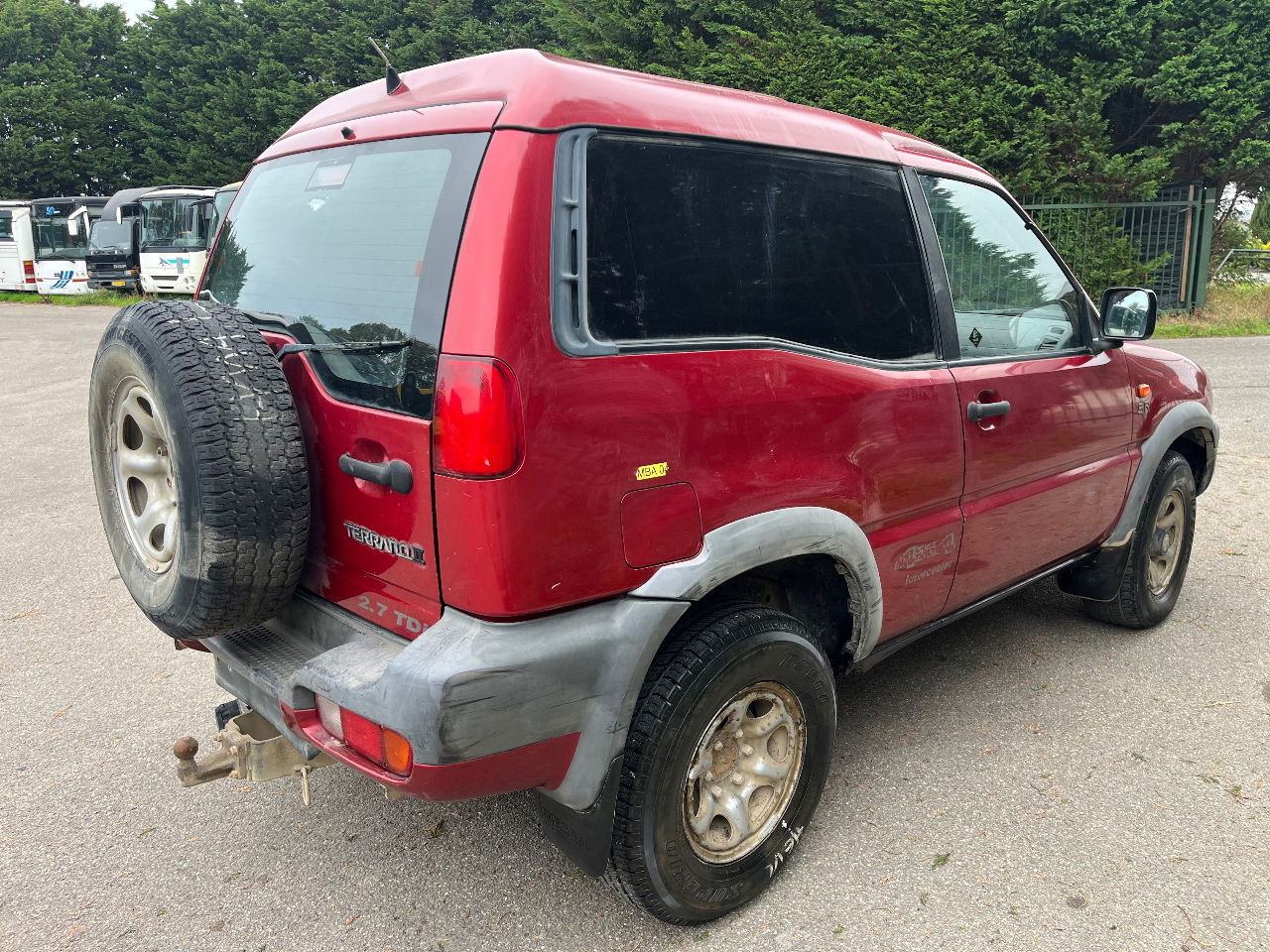 Nissan - Αυτοκίνητο: φωτογραφία 3 Nissan - Αυτοκίνητο: φωτογραφία 3