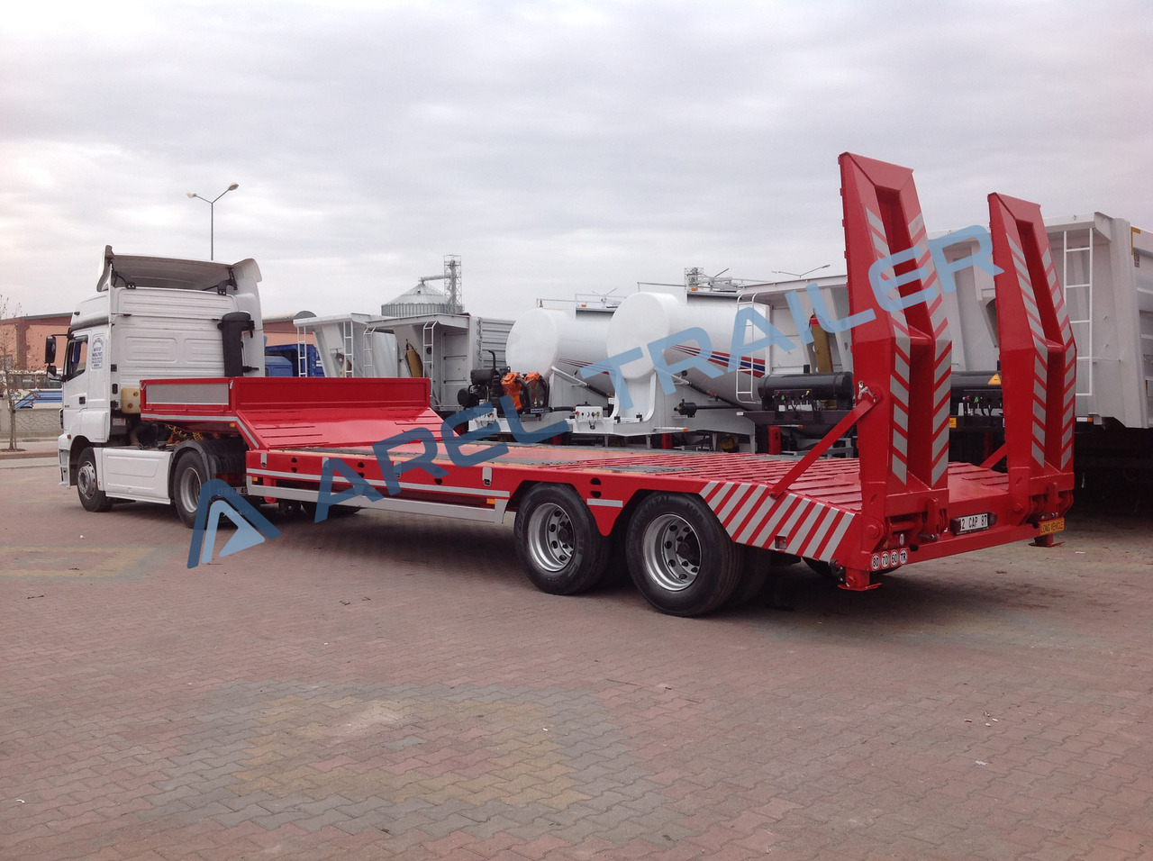 AREL TRAILER 2 AXLE LOWBED TRAILER - Επικαθήμενο με χαμηλό δάπεδο: φωτογραφία 1 AREL TRAILER 2 AXLE LOWBED TRAILER - Επικαθήμενο με χαμηλό δάπεδο: φωτογραφία 1