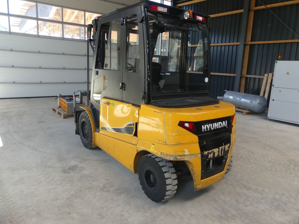 Ανυψωτικό μηχάνημα HYUNDAI 40B-9: φωτογραφία 11