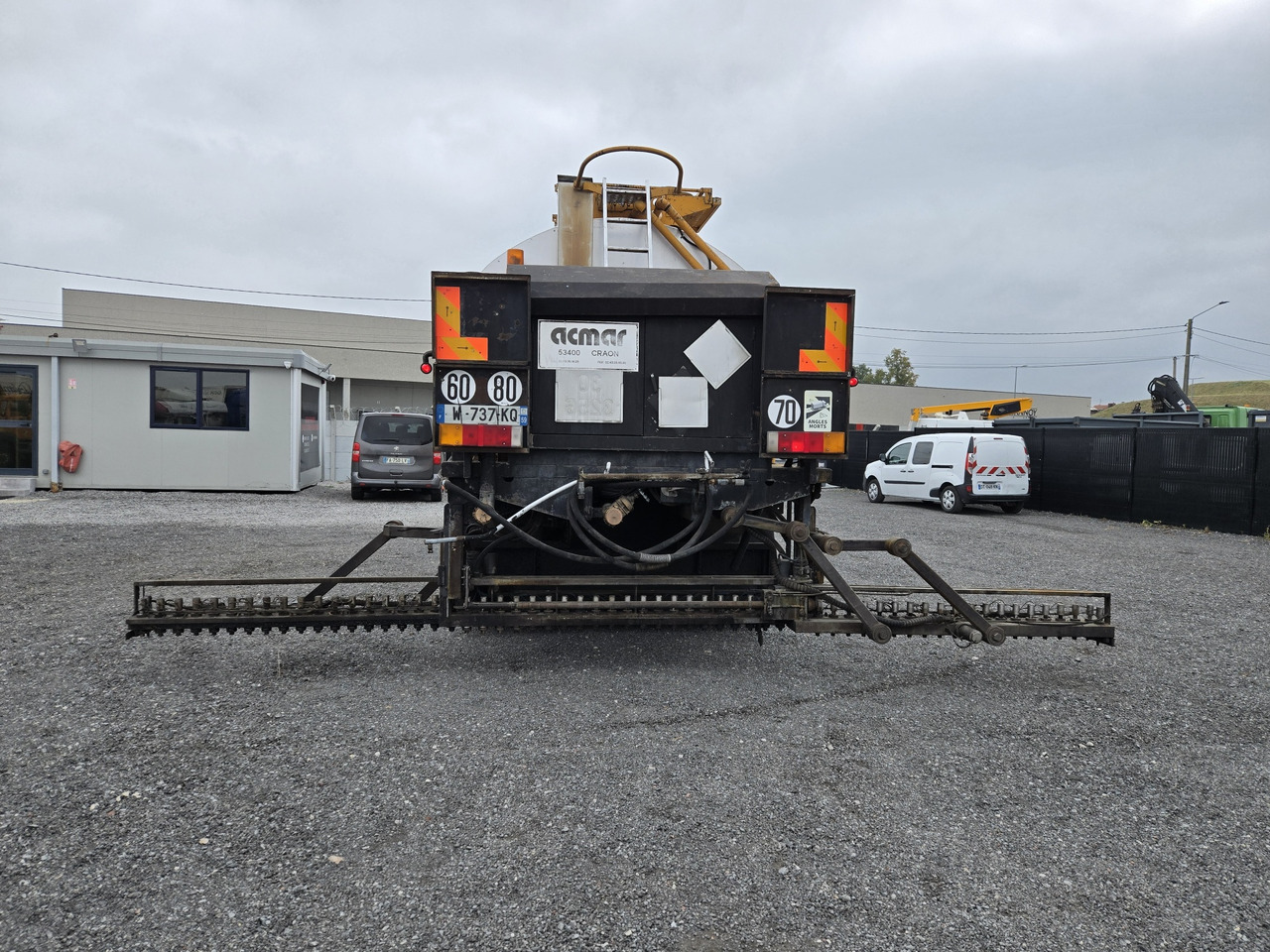 Renault Premium 300 - Ασφαλτοδιανομέας: φωτογραφία 4 Renault Premium 300 - Ασφαλτοδιανομέας: φωτογραφία 4