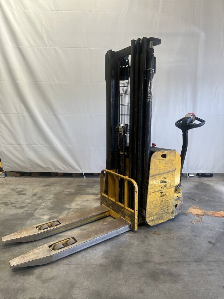 Yale ms12 - Μηχάνημα στοίβαξης: φωτογραφία 4 Yale ms12 - Μηχάνημα στοίβαξης: φωτογραφία 4