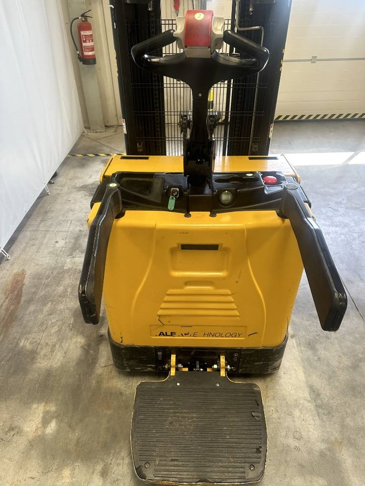 Yale ms15 - Μηχάνημα στοίβαξης: φωτογραφία 5 Yale ms15 - Μηχάνημα στοίβαξης: φωτογραφία 5