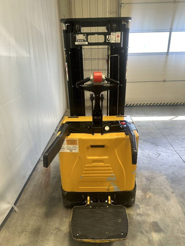 Yale ms15x - Μηχάνημα στοίβαξης: φωτογραφία 3 Yale ms15x - Μηχάνημα στοίβαξης: φωτογραφία 3