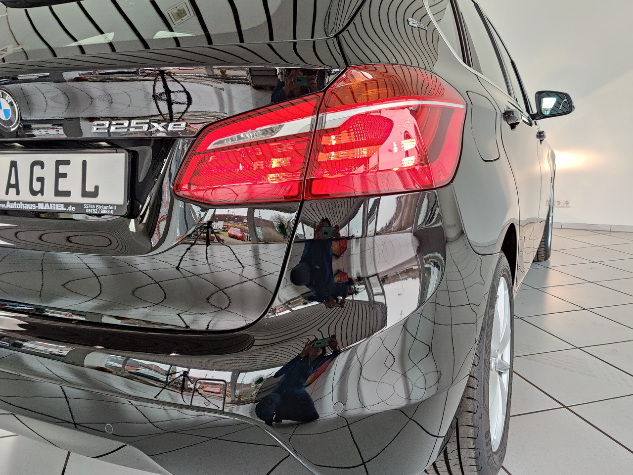 BMW 225 xe ActiveTourer iPerf. Advantage*Navi*SHZ* Hybrid 165kW - Λιμουζίνα/ Sedan: φωτογραφία 5 BMW 225 xe ActiveTourer iPerf. Advantage*Navi*SHZ* Hybrid 165kW - Λιμουζίνα/ Sedan: φωτογραφία 5