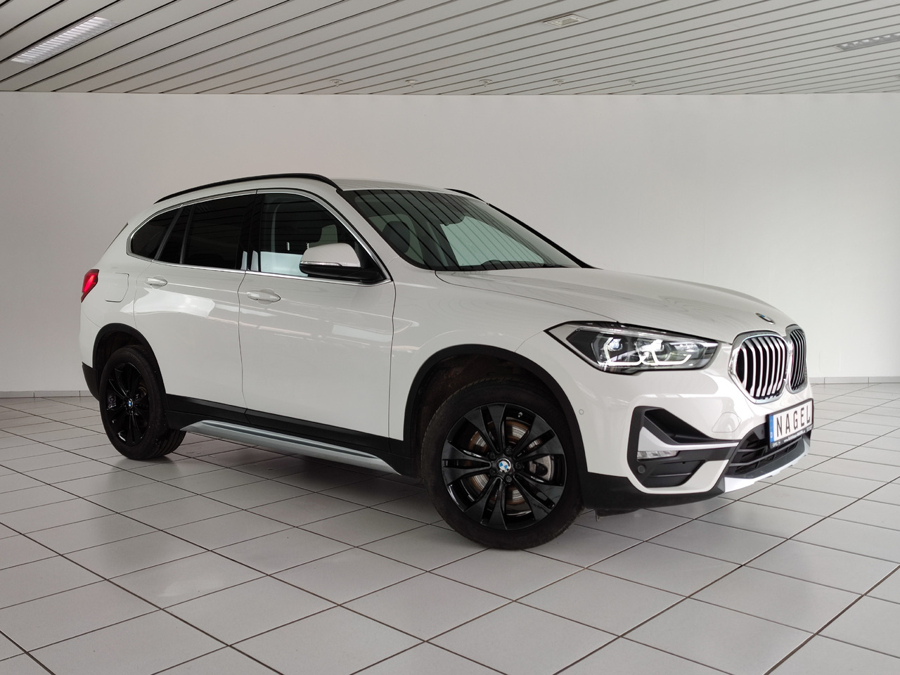 BMW X1 xDrive 20 i xLine Navi Rükam Leder DAB - SUV: φωτογραφία 2 BMW X1 xDrive 20 i xLine Navi Rükam Leder DAB - SUV: φωτογραφία 2