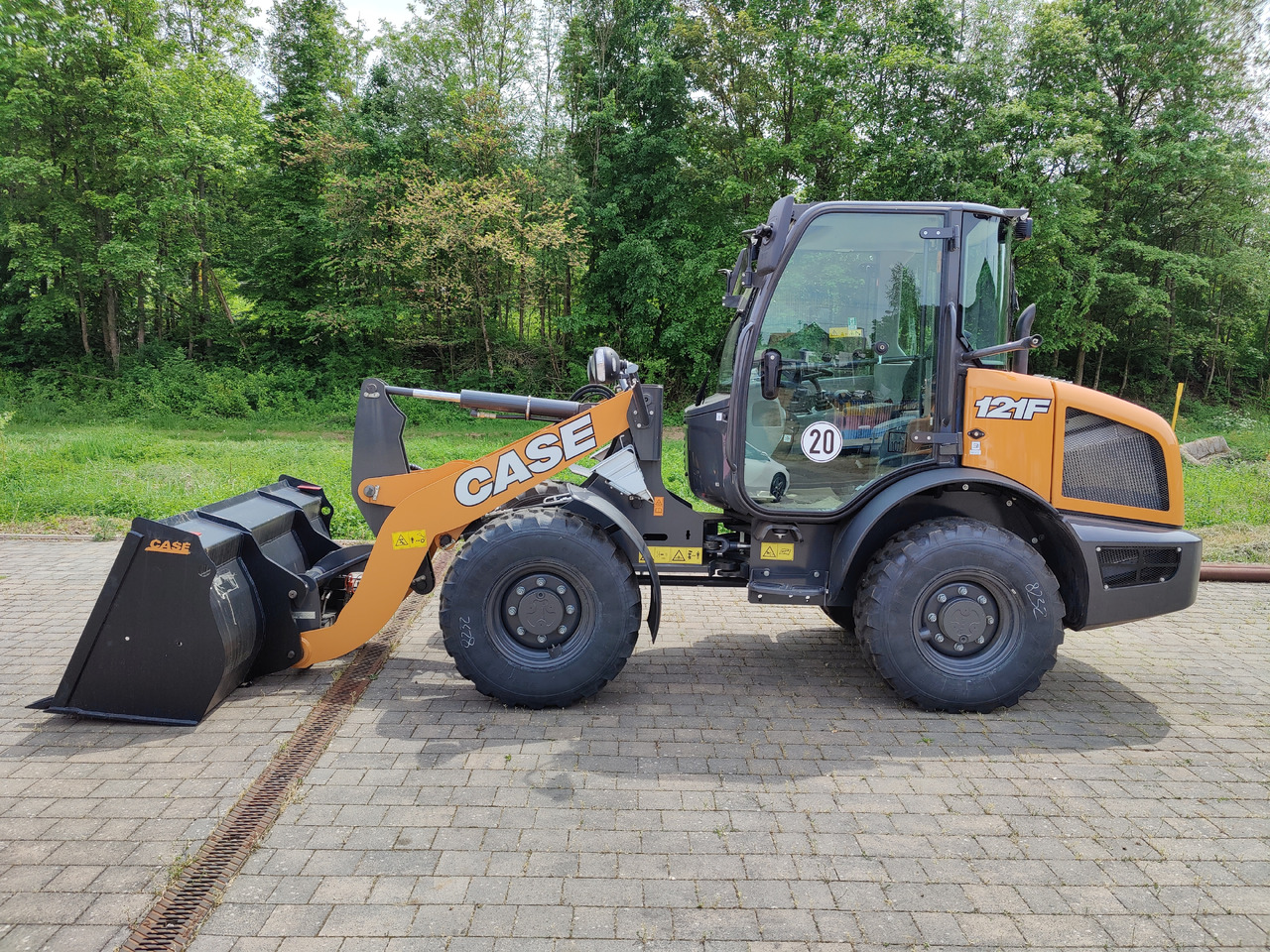 Case 121F STD ZB Radlader mit Schaufel ZB Kabine Klima HZG - Ελαστιχοφόρος φορτωτής: φωτογραφία 3 Case 121F STD ZB Radlader mit Schaufel ZB Kabine Klima HZG - Ελαστιχοφόρος φορτωτής: φωτογραφία 3