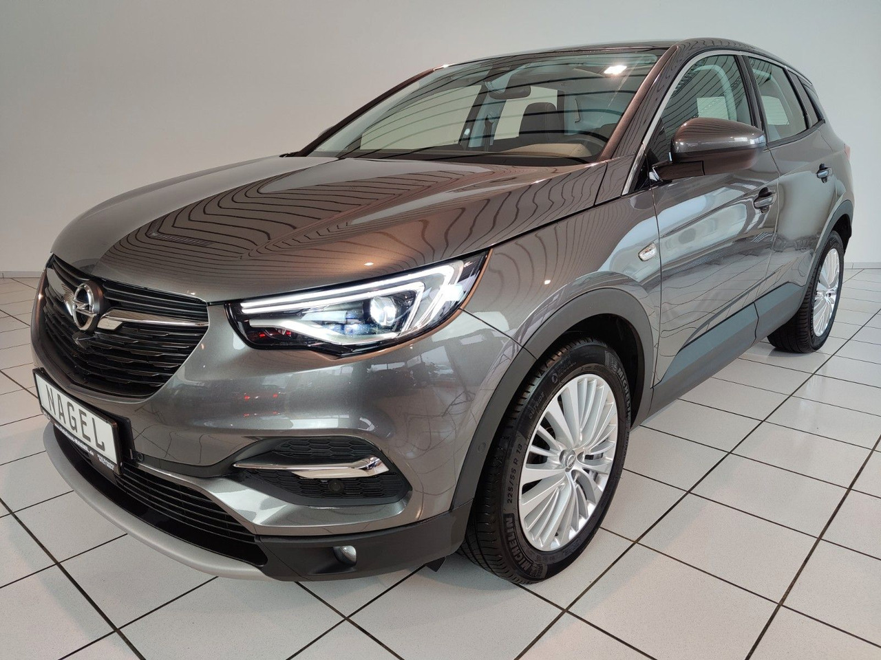Opel Grandland X 1,2 Business Inno. Navi Leder PDC DAB LED - SUV: φωτογραφία 1 Opel Grandland X 1,2 Business Inno. Navi Leder PDC DAB LED - SUV: φωτογραφία 1