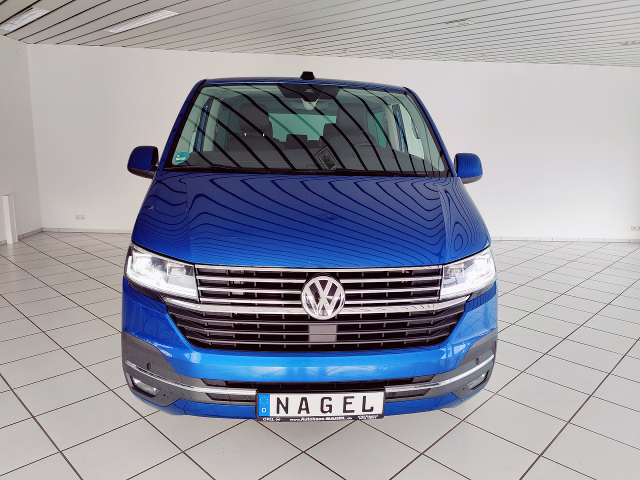 Volkswagen T6.1 Multivan Cruise*DAB+*Rükam*Standheizung*AHK Cruise FWD - Μικρό λεωφορείο, Επιβατικό βαν: φωτογραφία 4 Volkswagen T6.1 Multivan Cruise*DAB+*Rükam*Standheizung*AHK Cruise FWD - Μικρό λεωφορείο, Επιβατικό βαν: φωτογραφία 4