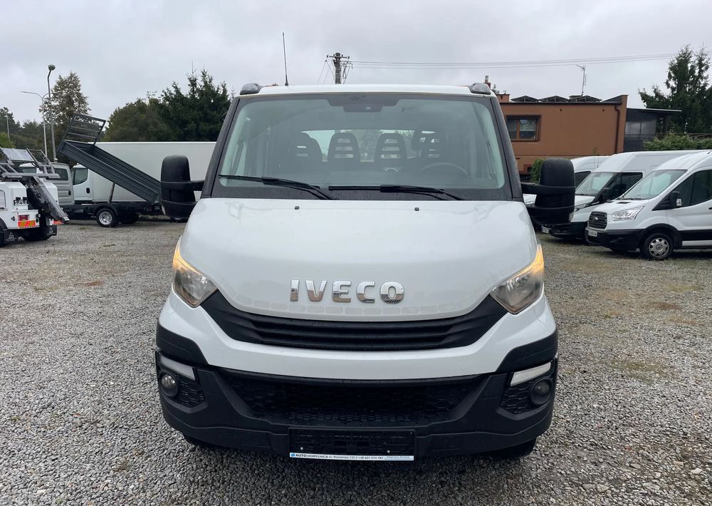 Iveco Daily 70C18 Pomoc drogowa Laweta 2017r - Φορτηγό ρυμούλκησης: φωτογραφία 2 Iveco Daily 70C18 Pomoc drogowa Laweta 2017r - Φορτηγό ρυμούλκησης: φωτογραφία 2