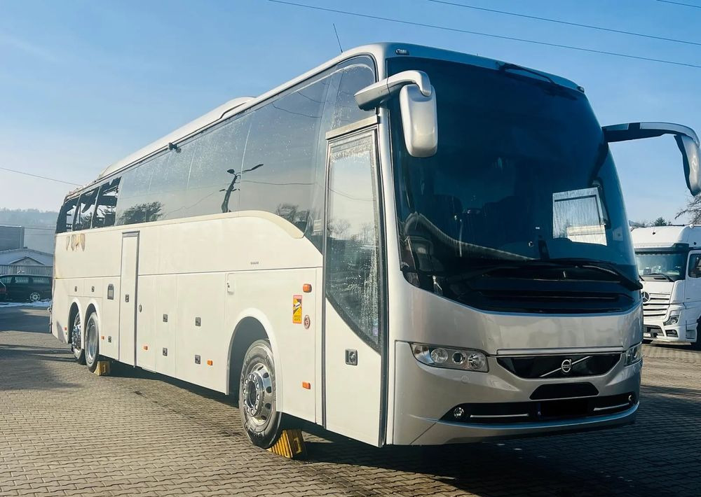 Volvo 9900 - Πούλμαν: φωτογραφία 2 Volvo 9900 - Πούλμαν: φωτογραφία 2