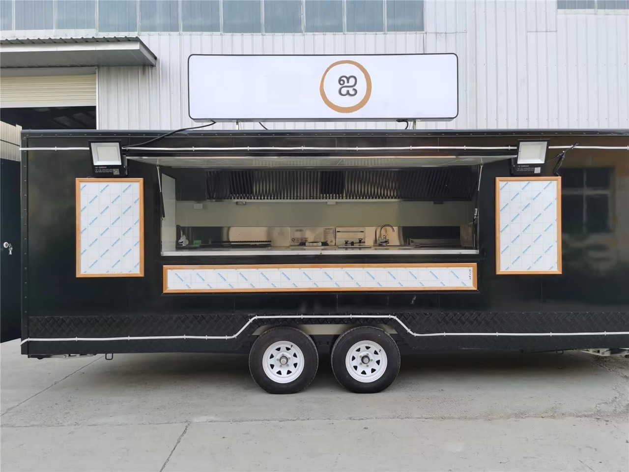 Oulead - Ρυμουλκούμενη καντίνα: φωτογραφία 3 Oulead - Ρυμουλκούμενη καντίνα: φωτογραφία 3