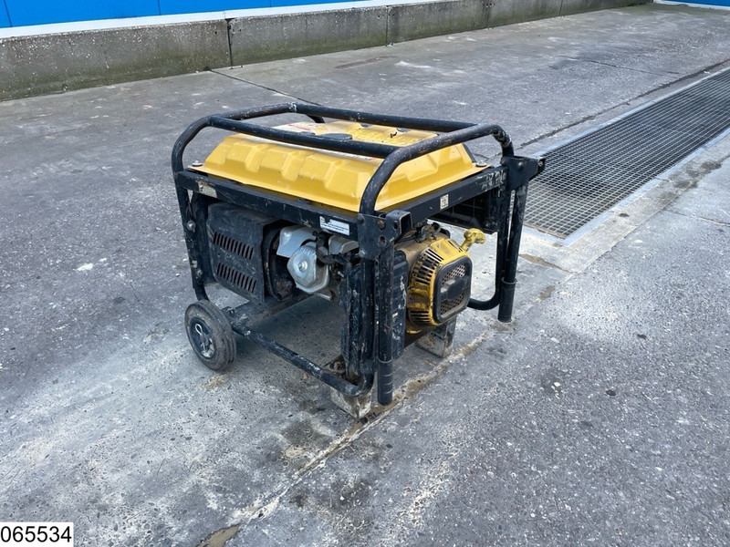 Atlas-Copco P6500 5 KVA, 230 V, 579 h - Βιομηχανική γεννήτρια: φωτογραφία 4 Atlas-Copco P6500 5 KVA, 230 V, 579 h - Βιομηχανική γεννήτρια: φωτογραφία 4