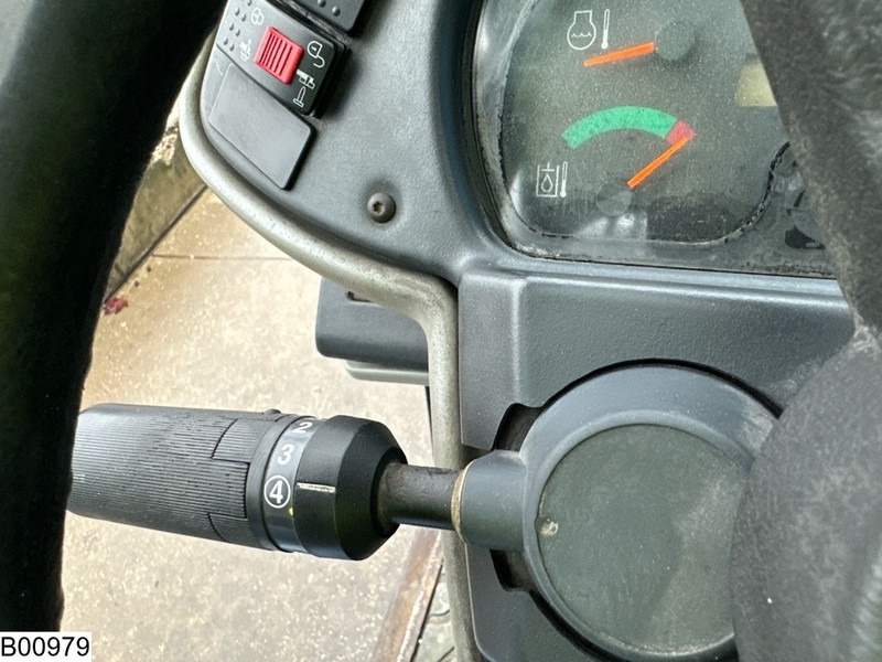 Caterpillar TH 330b 7,20 MTR, 3175 KG - Τηλεσκοπικός φορτωτής: φωτογραφία 5 Caterpillar TH 330b 7,20 MTR, 3175 KG - Τηλεσκοπικός φορτωτής: φωτογραφία 5