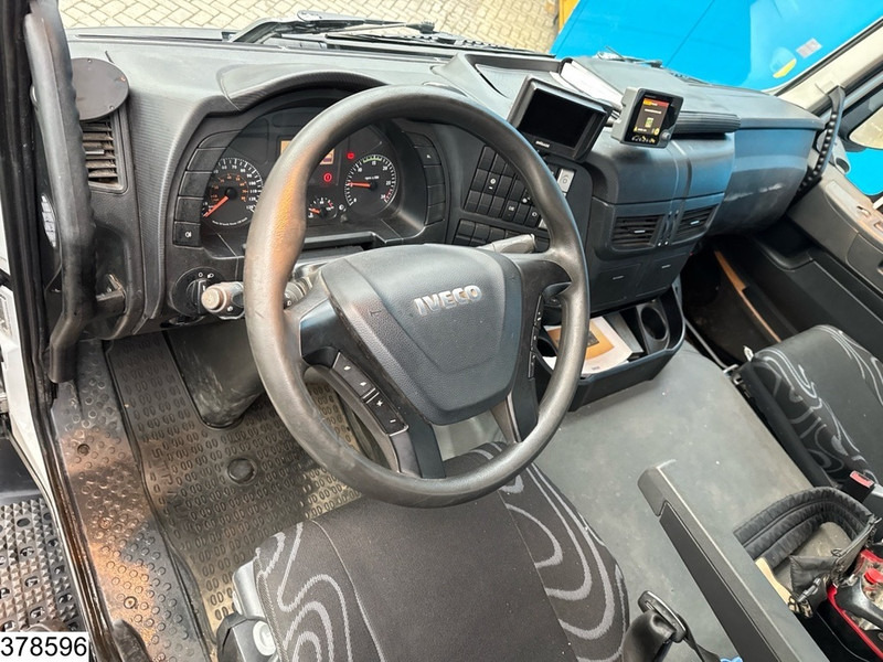 Iveco Trakker 360 6X4, EURO 6, Palfinger, Remote, Steel suspension - Φορτηγό με ανοιχτή καρότσα, Φορτηγό με γερανό: φωτογραφία 5 Iveco Trakker 360 6X4, EURO 6, Palfinger, Remote, Steel suspension - Φορτηγό με ανοιχτή καρότσα, Φορτηγό με γερανό: φωτογραφία 5