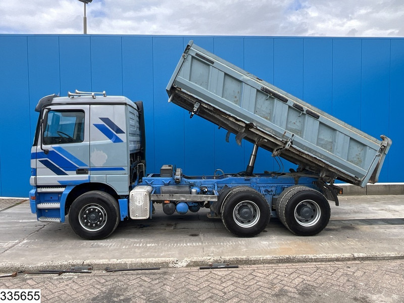 Mercedes-Benz Actros 2643 6x4, EURO 2, Manual, Retarder - Φορτηγό ανατρεπόμενο: φωτογραφία 3 Mercedes-Benz Actros 2643 6x4, EURO 2, Manual, Retarder - Φορτηγό ανατρεπόμενο: φωτογραφία 3