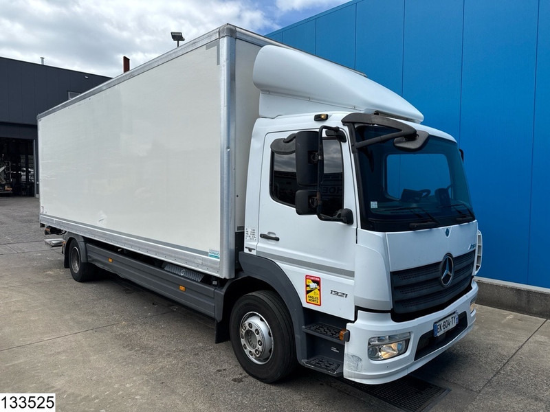 Mercedes-Benz Atego 1321 EURO 6, Dhollandia - Φορτηγό κόφα: φωτογραφία 4 Mercedes-Benz Atego 1321 EURO 6, Dhollandia - Φορτηγό κόφα: φωτογραφία 4