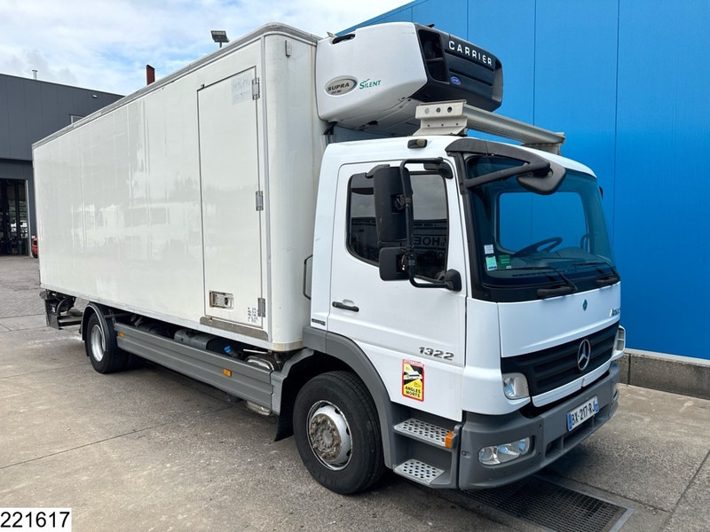 Mercedes-Benz Atego 1322 EURO 4, Manual, Dhollandia, Chereau - Φορτηγό ψυγείο: φωτογραφία 3 Mercedes-Benz Atego 1322 EURO 4, Manual, Dhollandia, Chereau - Φορτηγό ψυγείο: φωτογραφία 3