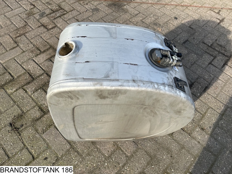 Universeel Brandstoftank - Ρεζερβουάρ καυσίμου: φωτογραφία 4 Universeel Brandstoftank - Ρεζερβουάρ καυσίμου: φωτογραφία 4
