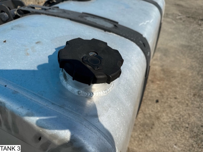 Universeel Brandstoftank - Ρεζερβουάρ καυσίμου για Φορτηγό: φωτογραφία 3 Universeel Brandstoftank - Ρεζερβουάρ καυσίμου για Φορτηγό: φωτογραφία 3