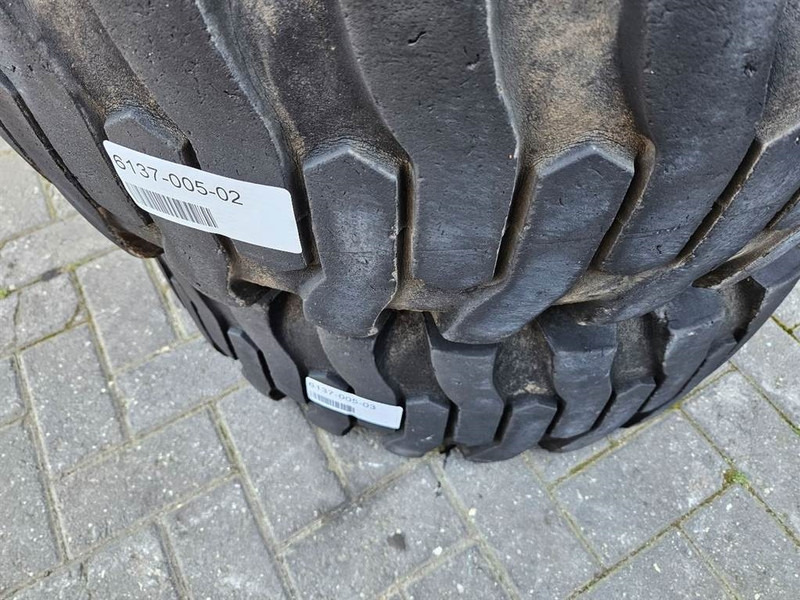 Ahlmann AL95-Titan 12.5/80-18-Tire/Reifen/Band - Ελαστικά και ζάντες για Κατασκευή μηχανήματα: φωτογραφία 3 Ahlmann AL95-Titan 12.5/80-18-Tire/Reifen/Band - Ελαστικά και ζάντες για Κατασκευή μηχανήματα: φωτογραφία 3