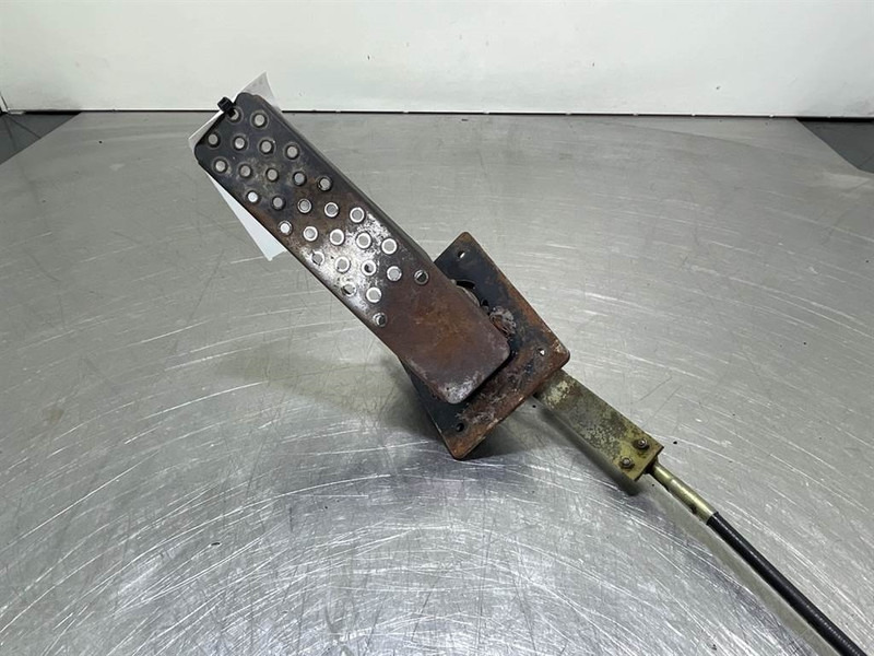 Ahlmann AZ14-4184957A-Gas pedal/Fusspedal - Καμπίνα και εσωτερικό για Κατασκευή μηχανήματα: φωτογραφία 2 Ahlmann AZ14-4184957A-Gas pedal/Fusspedal - Καμπίνα και εσωτερικό για Κατασκευή μηχανήματα: φωτογραφία 2