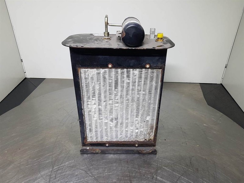 Πλαίσιο/ Σασί για Κατασκευή μηχανήματα Ahlmann AZ150-4184898A-Airco condenser/Klimakondensator: φωτογραφία 1