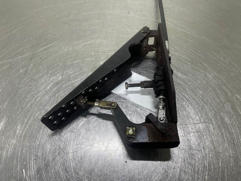Ahlmann AZ6-4104384A-Gas pedal - Καμπίνα και εσωτερικό για Κατασκευή μηχανήματα: φωτογραφία 4 Ahlmann AZ6-4104384A-Gas pedal - Καμπίνα και εσωτερικό για Κατασκευή μηχανήματα: φωτογραφία 4
