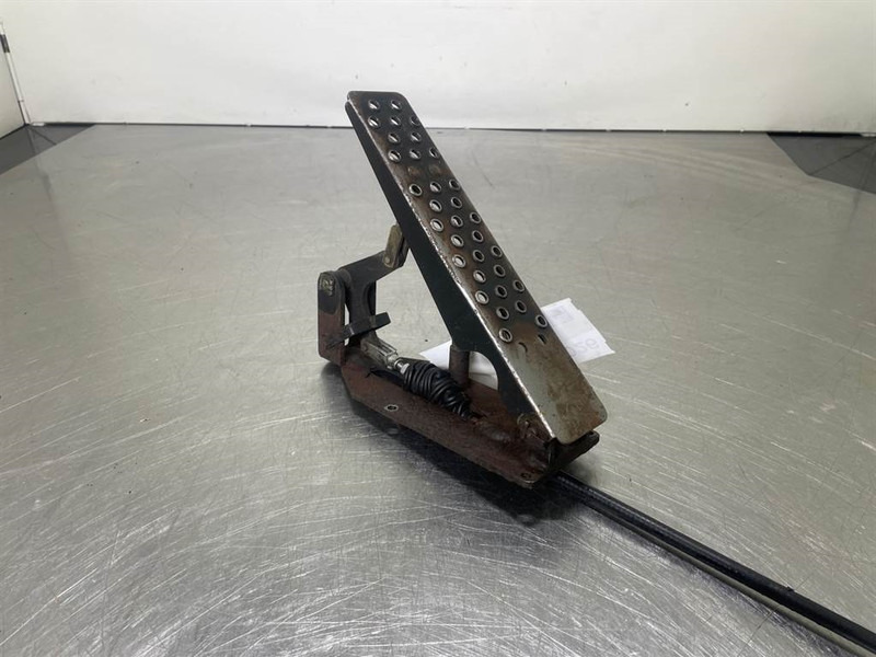 Ahlmann AZ6-4104384A-Gas pedal - Καμπίνα και εσωτερικό για Κατασκευή μηχανήματα: φωτογραφία 1 Ahlmann AZ6-4104384A-Gas pedal - Καμπίνα και εσωτερικό για Κατασκευή μηχανήματα: φωτογραφία 1