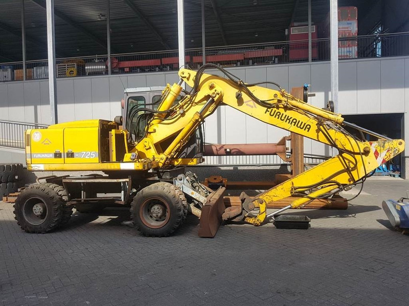 Furukawa W 725 LS (For parts) - Τροχοφόρος εκσκαφέας: φωτογραφία 1 Furukawa W 725 LS (For parts) - Τροχοφόρος εκσκαφέας: φωτογραφία 1