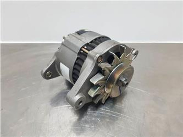 Hitachi 14V 55A-Alternator/Lichtmaschine/Dynamo - Κινητήρας για Κατασκευή μηχανήματα: φωτογραφία 1 Hitachi 14V 55A-Alternator/Lichtmaschine/Dynamo - Κινητήρας για Κατασκευή μηχανήματα: φωτογραφία 1