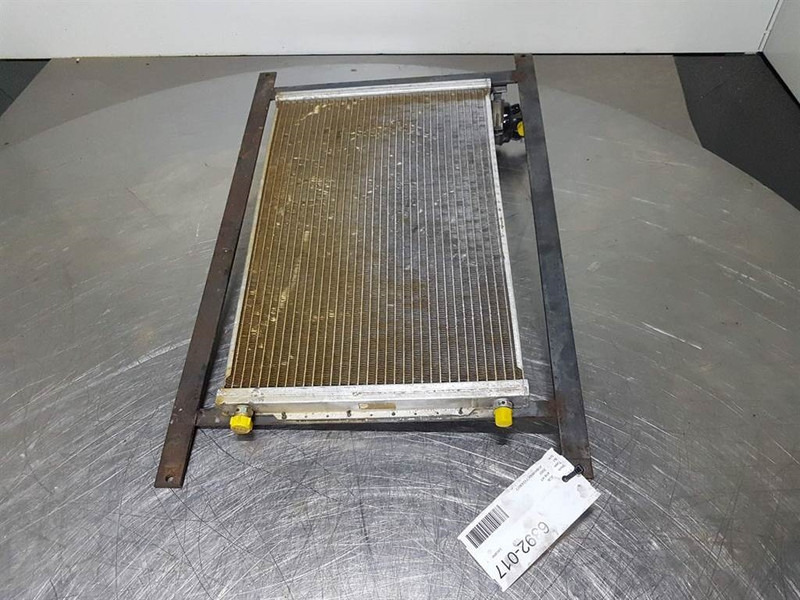 JCB 416 HT-Airco condenser/Klimakondensator/Koeler - Πλαίσιο/ Σασί για Κατασκευή μηχανήματα: φωτογραφία 3 JCB 416 HT-Airco condenser/Klimakondensator/Koeler - Πλαίσιο/ Σασί για Κατασκευή μηχανήματα: φωτογραφία 3