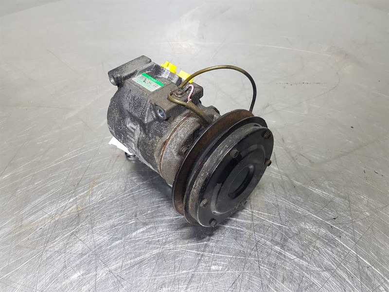 Komatsu WA320-5H-Denso 10S15C-Compressor/Kompressor/Airco - Κομπρεσέρ A/C για Κατασκευή μηχανήματα: φωτογραφία 2 Komatsu WA320-5H-Denso 10S15C-Compressor/Kompressor/Airco - Κομπρεσέρ A/C για Κατασκευή μηχανήματα: φωτογραφία 2