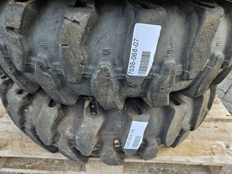 Liebherr A924B-Athletik 10.00-20-Tire/Reifen/Band - Ελαστικά και ζάντες για Κατασκευή μηχανήματα: φωτογραφία 2 Liebherr A924B-Athletik 10.00-20-Tire/Reifen/Band - Ελαστικά και ζάντες για Κατασκευή μηχανήματα: φωτογραφία 2