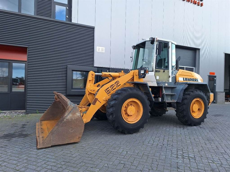 Liebherr L522 - Ελαστιχοφόρος φορτωτής: φωτογραφία 4 Liebherr L522 - Ελαστιχοφόρος φορτωτής: φωτογραφία 4