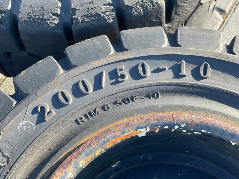 Linde -Trelleborg 200/50-10-Tire/Reifen/Band - Ελαστικά και ζάντες για Κατασκευή μηχανήματα: φωτογραφία 5 Linde -Trelleborg 200/50-10-Tire/Reifen/Band - Ελαστικά και ζάντες για Κατασκευή μηχανήματα: φωτογραφία 5