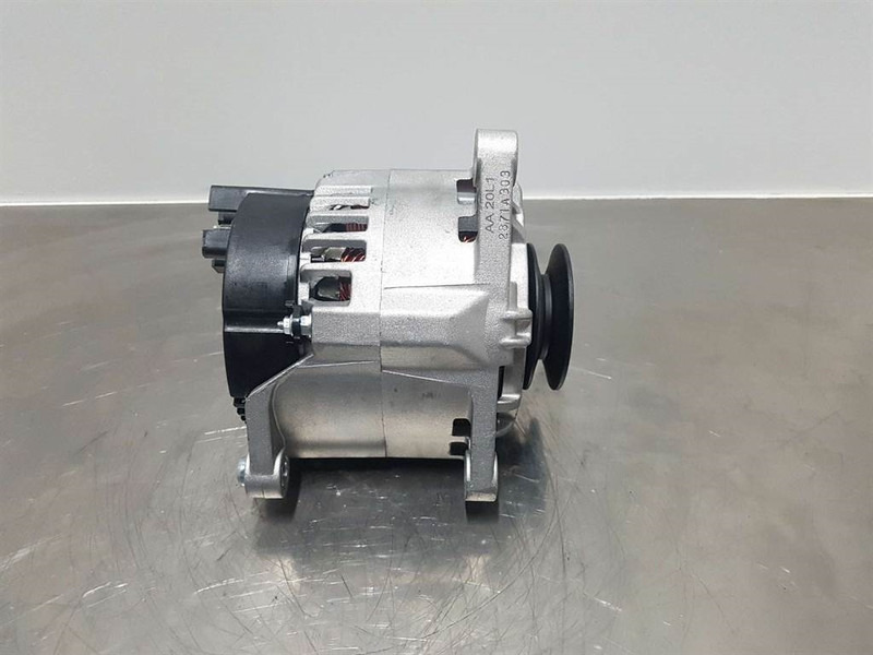 Manitou 12V 80A - Alternator/Lichtmaschine/Dynamo - Κινητήρας για Κατασκευή μηχανήματα: φωτογραφία 2 Manitou 12V 80A - Alternator/Lichtmaschine/Dynamo - Κινητήρας για Κατασκευή μηχανήματα: φωτογραφία 2