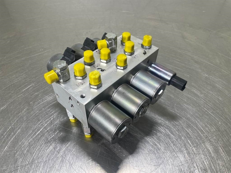 Mecalac 12MTX-6090401-Servo valve/Servoventil/Servoventiel - Υδραυλικό για Κατασκευή μηχανήματα: φωτογραφία 4 Mecalac 12MTX-6090401-Servo valve/Servoventil/Servoventiel - Υδραυλικό για Κατασκευή μηχανήματα: φωτογραφία 4