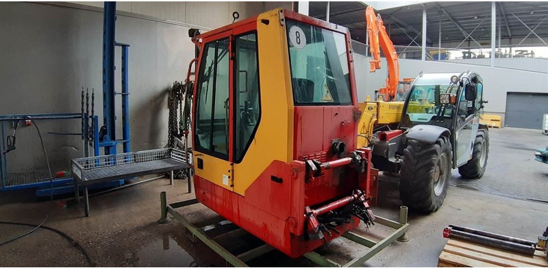 O & K MH 6.5 - Cabin/Kabine/Cabine - Καμπίνα και εσωτερικό για Κατασκευή μηχανήματα: φωτογραφία 1 O & K MH 6.5 - Cabin/Kabine/Cabine - Καμπίνα και εσωτερικό για Κατασκευή μηχανήματα: φωτογραφία 1