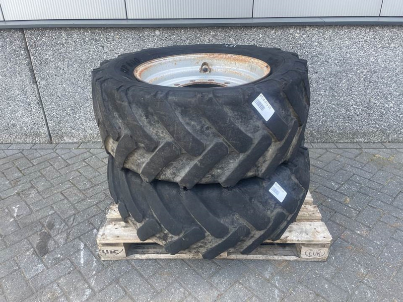 Schaeff SKS661-BKT 405/70-24 (16/70-24)-Tire/Reifen/Band - Ελαστικά και ζάντες για Κατασκευή μηχανήματα: φωτογραφία 1 Schaeff SKS661-BKT 405/70-24 (16/70-24)-Tire/Reifen/Band - Ελαστικά και ζάντες για Κατασκευή μηχανήματα: φωτογραφία 1