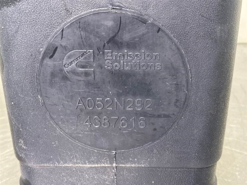 Πλαίσιο/ Σασί για Κατασκευή μηχανήματα Sennebogen 835E-Cummins 4387616-AdBlue tank: φωτογραφία 6 Πλαίσιο/ Σασί για Κατασκευή μηχανήματα Sennebogen 835E-Cummins 4387616-AdBlue tank: φωτογραφία 6