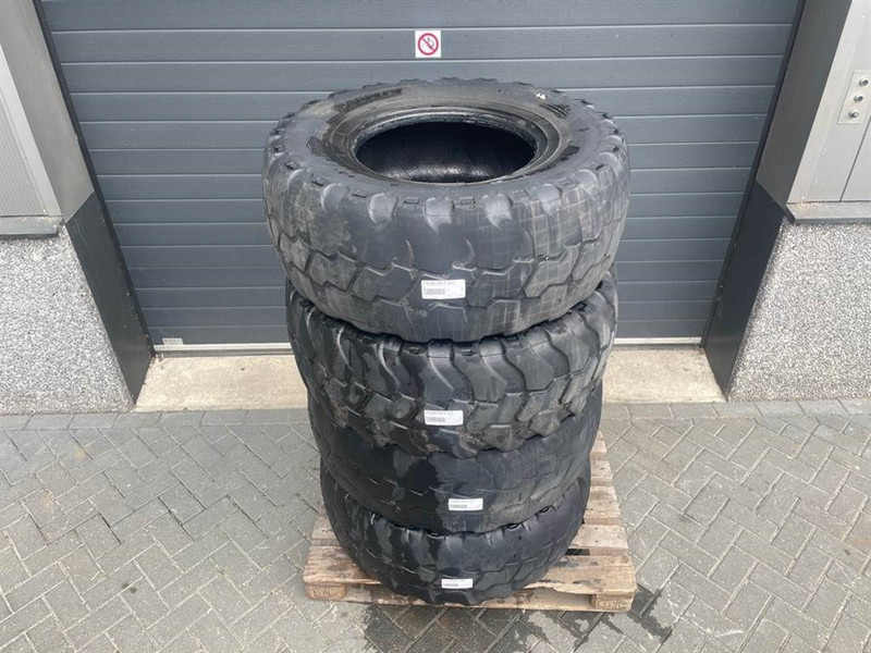 Terex TL120-Barkley 405/70R20-Tire/Reifen/Band - Ελαστικά και ζάντες για Κατασκευή μηχανήματα: φωτογραφία 2 Terex TL120-Barkley 405/70R20-Tire/Reifen/Band - Ελαστικά και ζάντες για Κατασκευή μηχανήματα: φωτογραφία 2