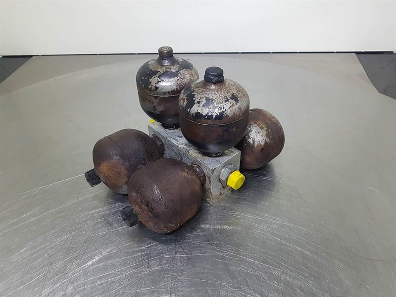 Terex TL210-Hydac SBO250-0,75E1/112U-Accumulator - Υδραυλικό για Κατασκευή μηχανήματα: φωτογραφία 3 Terex TL210-Hydac SBO250-0,75E1/112U-Accumulator - Υδραυλικό για Κατασκευή μηχανήματα: φωτογραφία 3