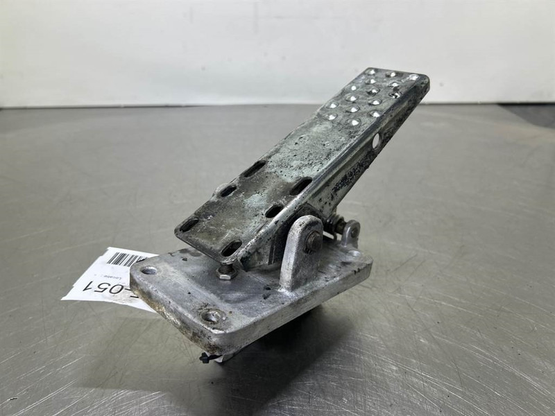 Terex TW150-6041506-Brake pedal/Bremspedal/Rempedaal - Καμπίνα και εσωτερικό για Κατασκευή μηχανήματα: φωτογραφία 5 Terex TW150-6041506-Brake pedal/Bremspedal/Rempedaal - Καμπίνα και εσωτερικό για Κατασκευή μηχανήματα: φωτογραφία 5