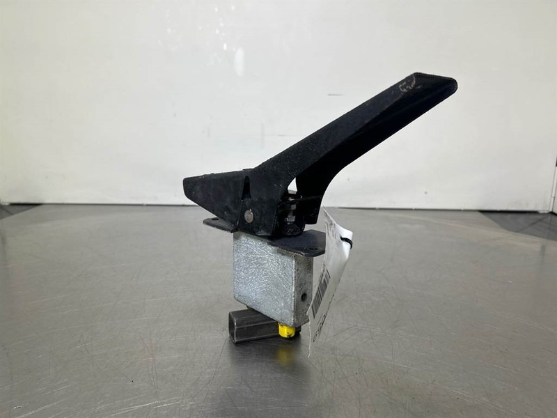 Terex TW150-Atlas 6073926-Pedal/Pedaal - Καμπίνα και εσωτερικό για Κατασκευή μηχανήματα: φωτογραφία 4 Terex TW150-Atlas 6073926-Pedal/Pedaal - Καμπίνα και εσωτερικό για Κατασκευή μηχανήματα: φωτογραφία 4