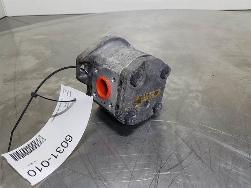 Volvo L30G - Gearpump/Zahnradpumpe/Tandwielpomp - Υδραυλικό: φωτογραφία 2 Volvo L30G - Gearpump/Zahnradpumpe/Tandwielpomp - Υδραυλικό: φωτογραφία 2