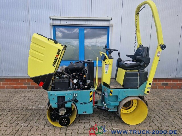 Ammann AV 16-2 Tandem Vibrationswalze Kanten Schneider - Οδοστρωτήρας: φωτογραφία 4 Ammann AV 16-2 Tandem Vibrationswalze Kanten Schneider - Οδοστρωτήρας: φωτογραφία 4