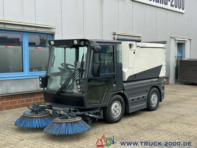 Schmidt Swingo Compact 200 4 Radlenkung Kehren & Sprühen - Σάρωθρο δρόμων: φωτογραφία 5 Schmidt Swingo Compact 200 4 Radlenkung Kehren & Sprühen - Σάρωθρο δρόμων: φωτογραφία 5